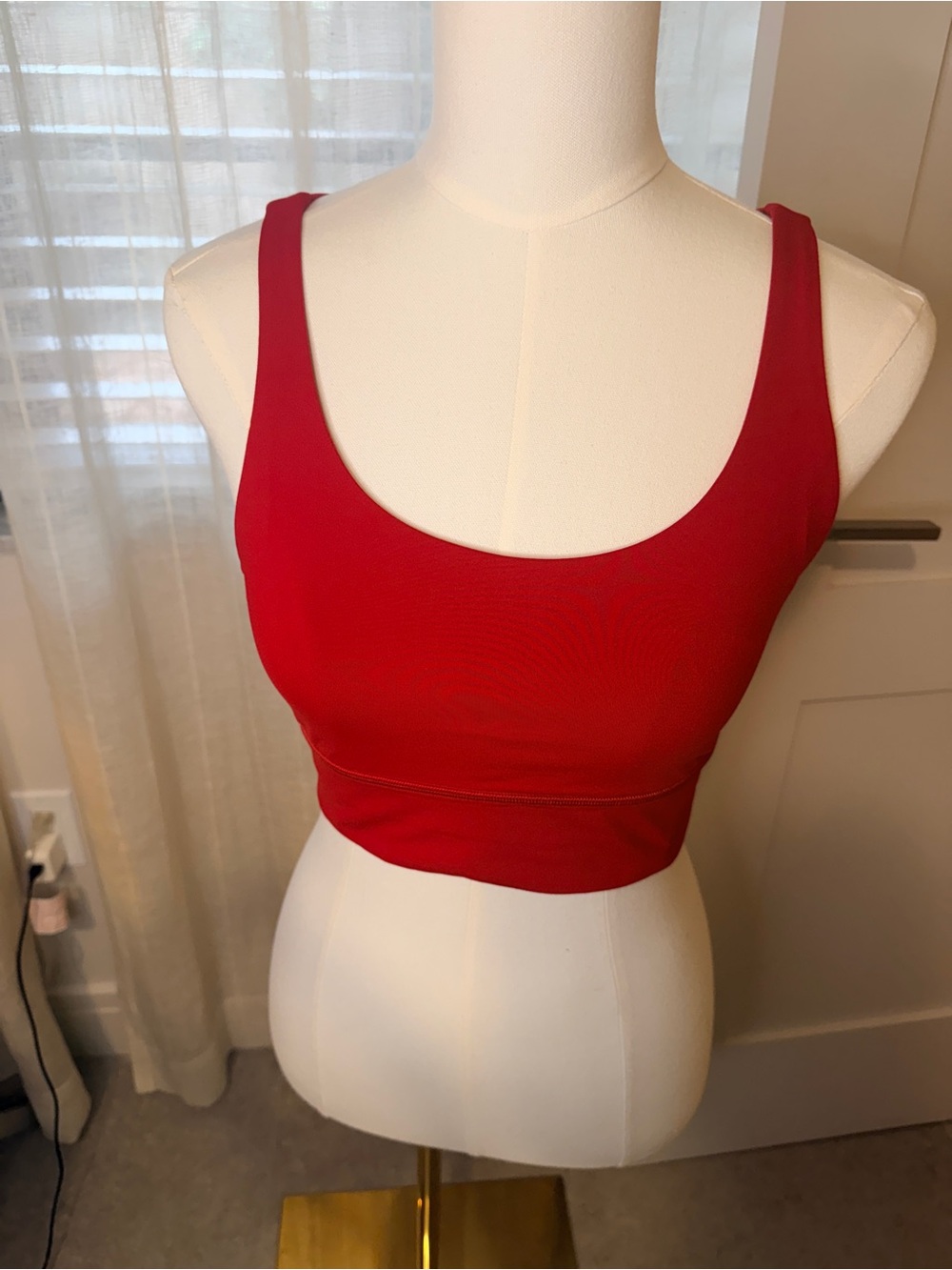 Lululemon Red Racerback Sports Bra – Size 8 ❤️
